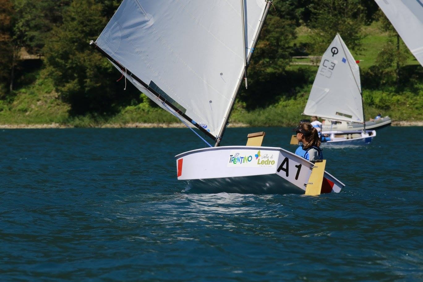 Campionato Europeo Team Race Optimist, oggi le prime regate