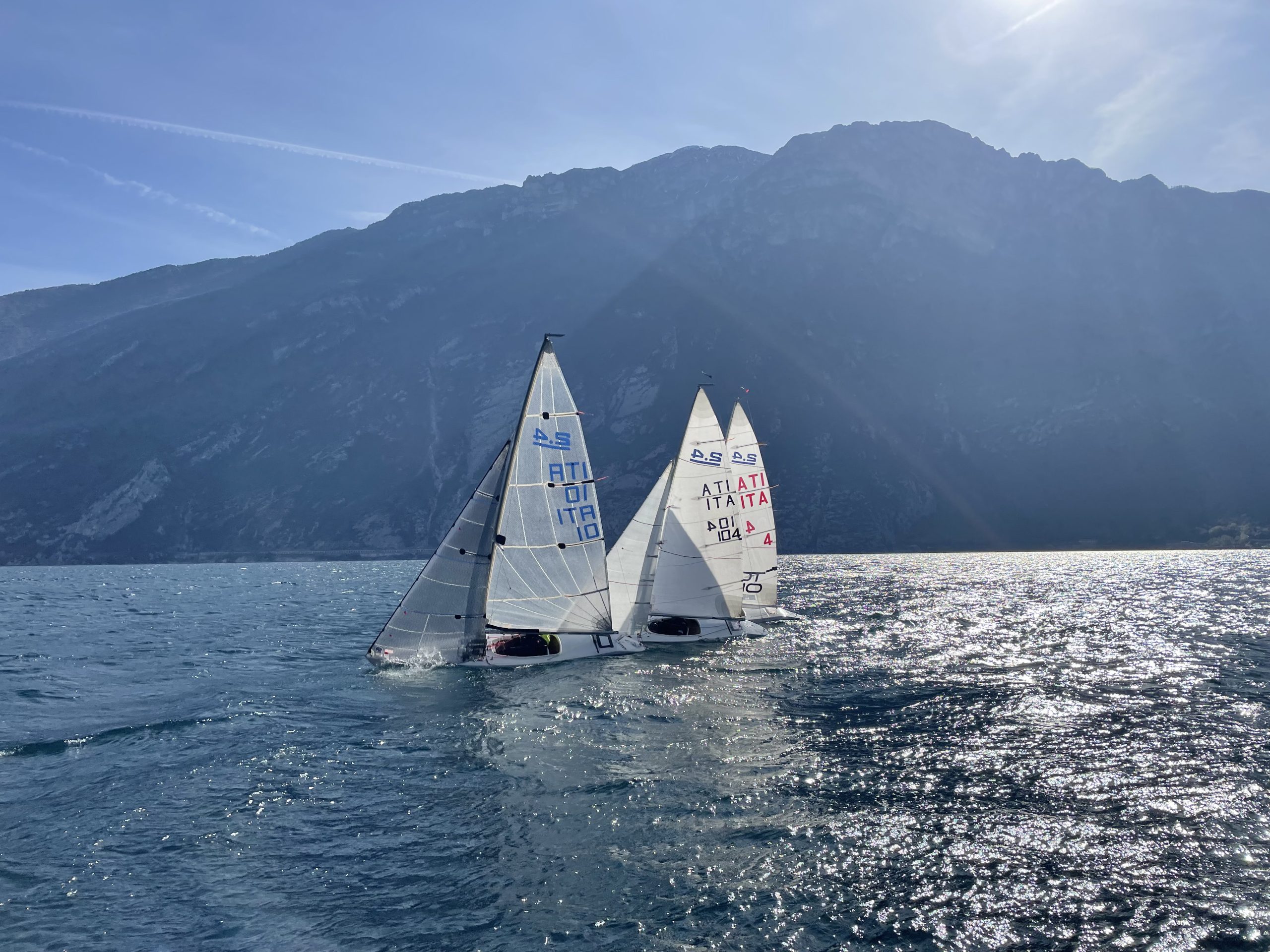 Raduno classe 2.4 mR Fraglia Vela Malcesine 26-31 marzo 2023
